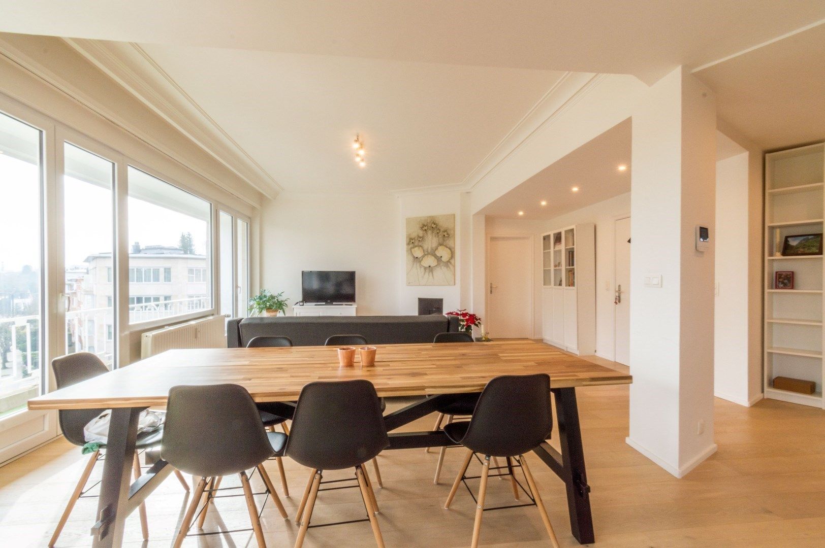 Gerenoveerd opbrengstgebouw - 6 appartementen + 5 garages! foto 10