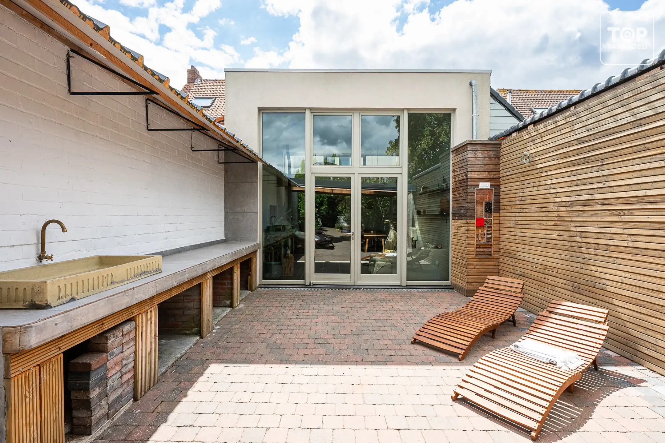 Instapklare woning met 2 slaapkamers op een uitstekende en goed bereikbare locatie foto 4
