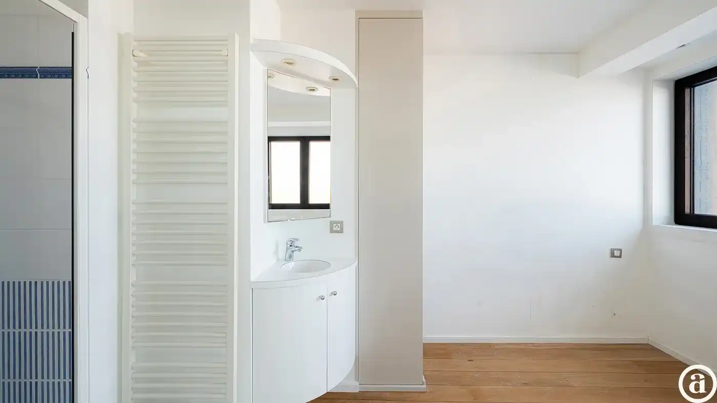 Ongemeubeld appartement met zeezicht nabij Rubensplein  foto 4