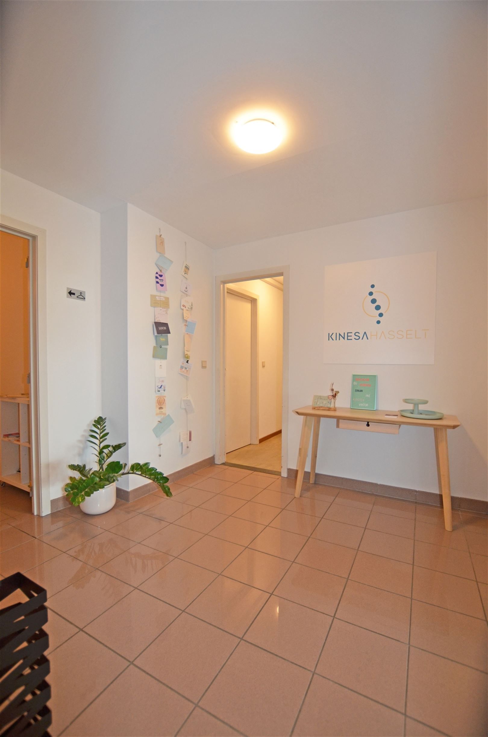 Aangenaam 3-slaapkamer appartement, ideaal voor vrij beroep  foto 3
