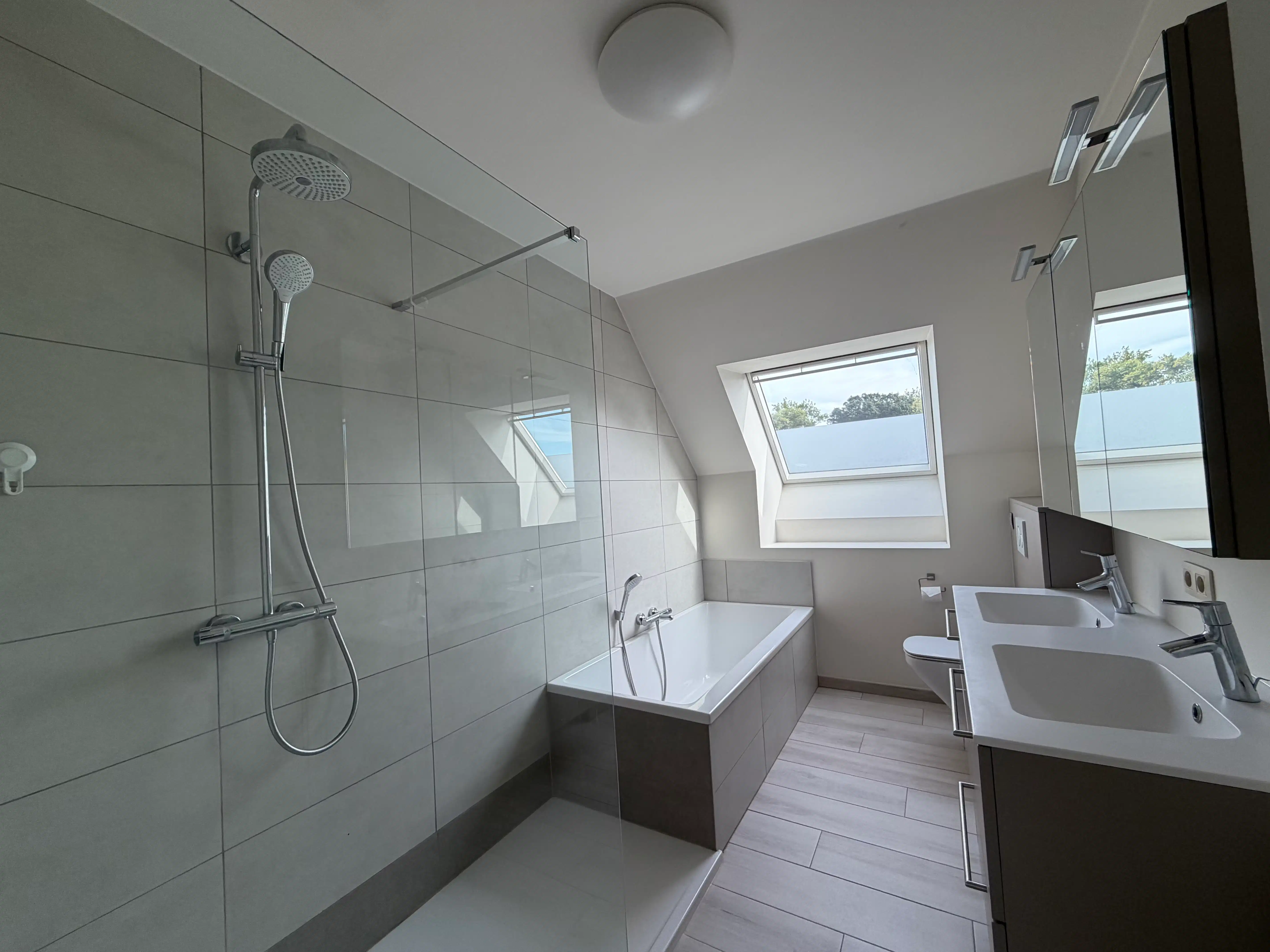 Bel-etagewoning met 3 slaapkamers en ruime terrassen foto 6