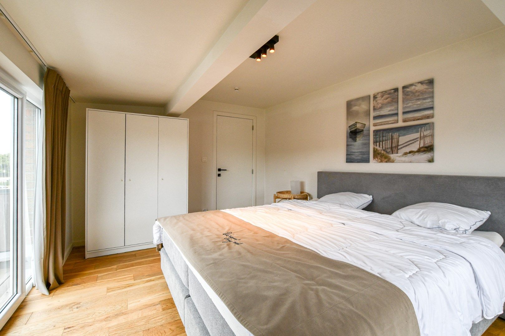 Stijlvol wonen aan zee – energiezuinige woning op topligging in Wenduine foto 16