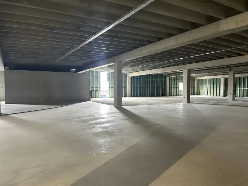 Nieuwbouwmagazijn – strategische ligging nabij centrum Gent foto 5