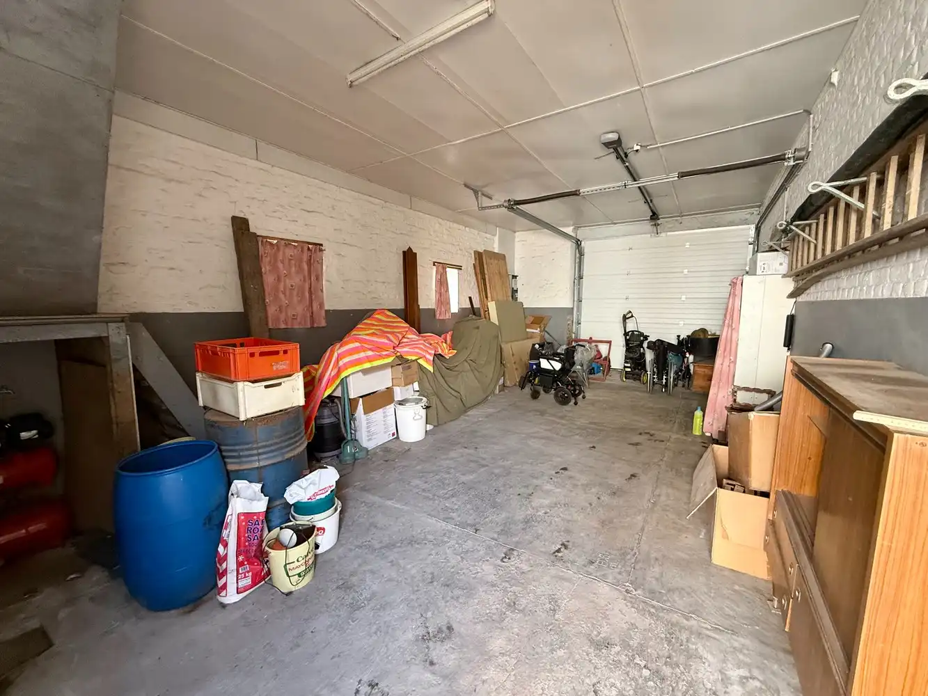 Veelzijdige woning met ruime opslagmogelijkheden te koop! foto 16