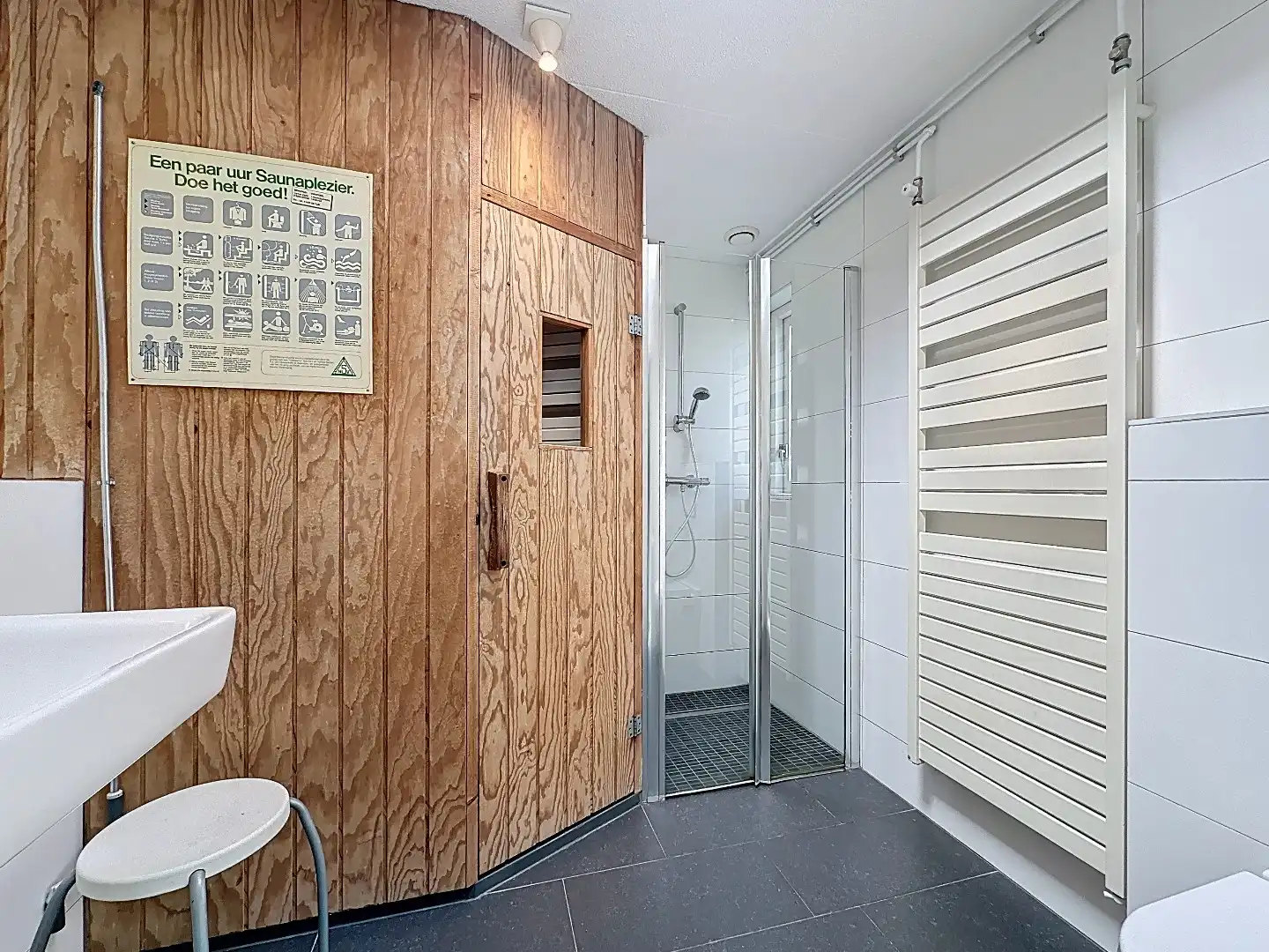 Sfeervolle recreatiewoning in het Zwindorp , Retranchement. foto 23