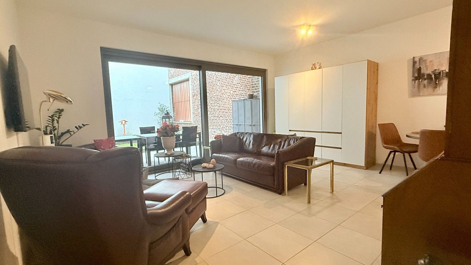 Modern gelijkvloers appartement met 1 slaapkamer en ruim terras/tuin in hartje Lanaken foto 8