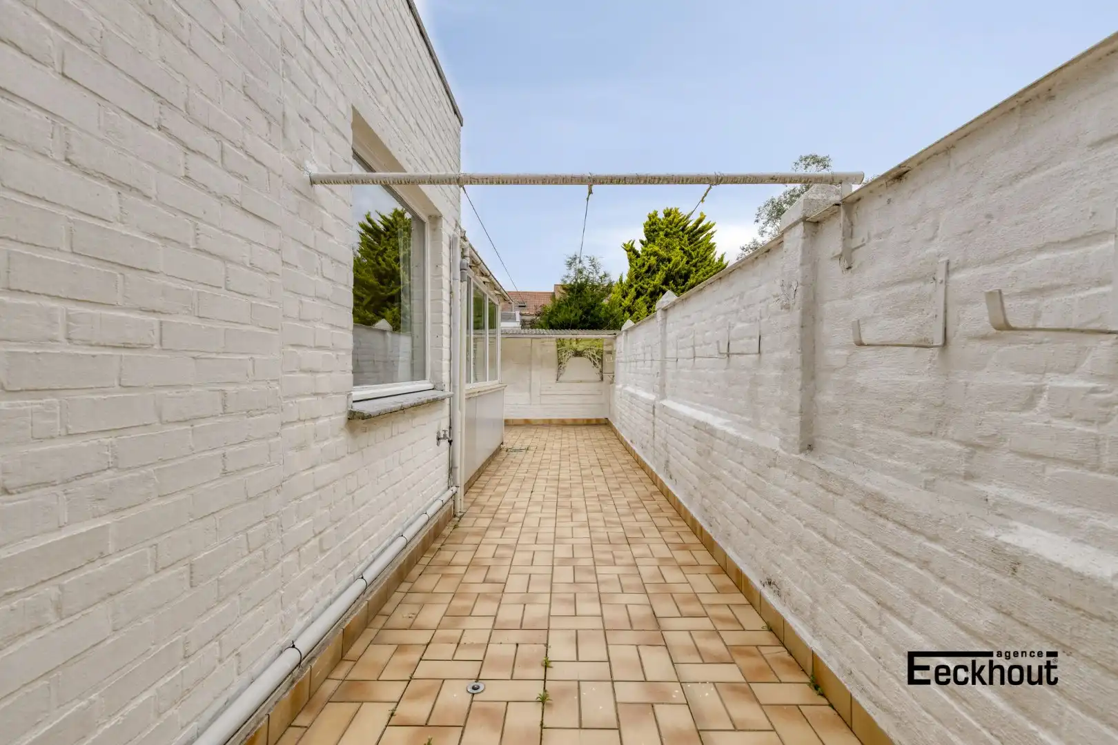 Hoofdfoto van de publicatie: Ruime, verzorgde woning met 3 slaapkamers en zonnige koer.