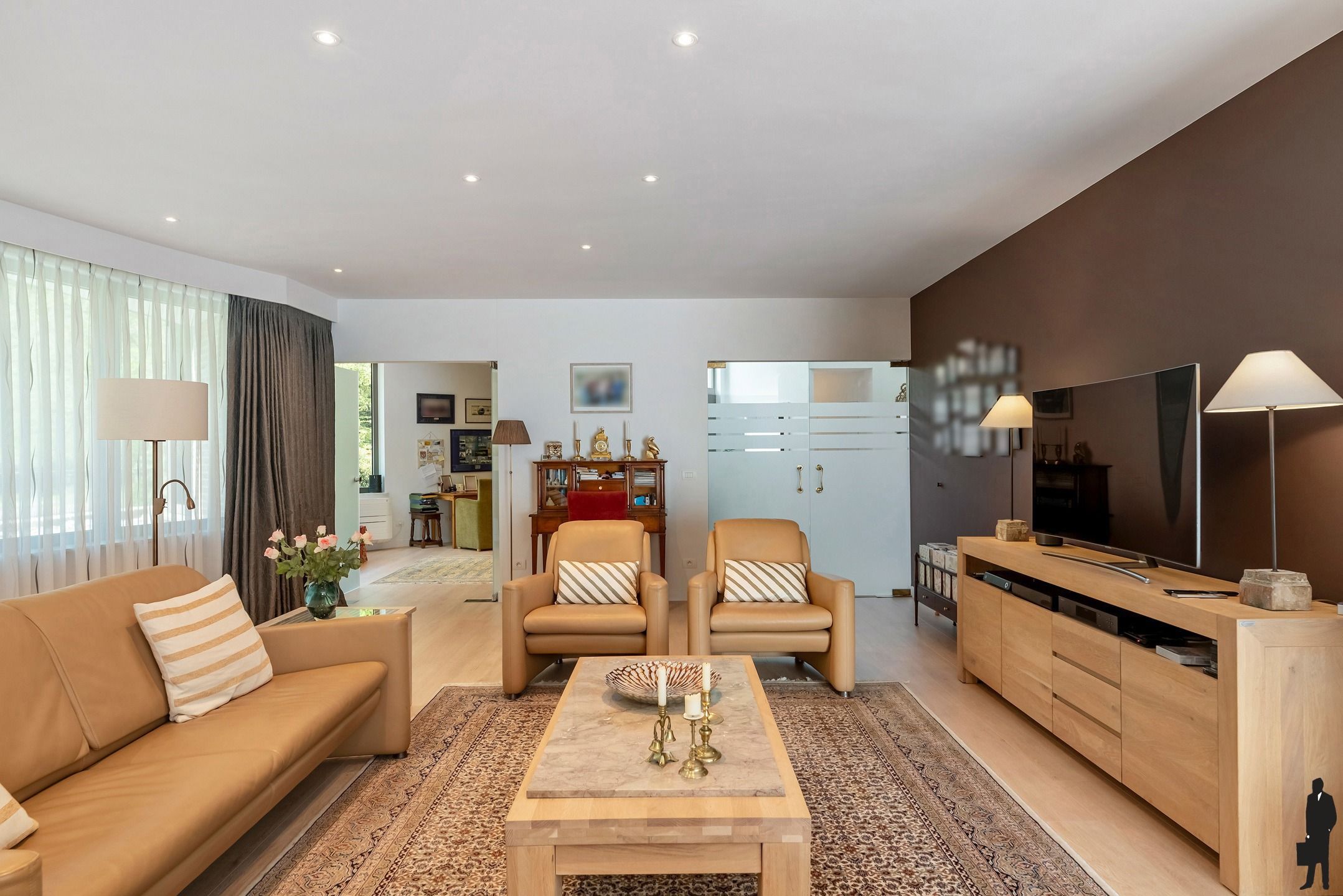 Residentiële villa op hoekperceel van ca. 2.452m² foto 6