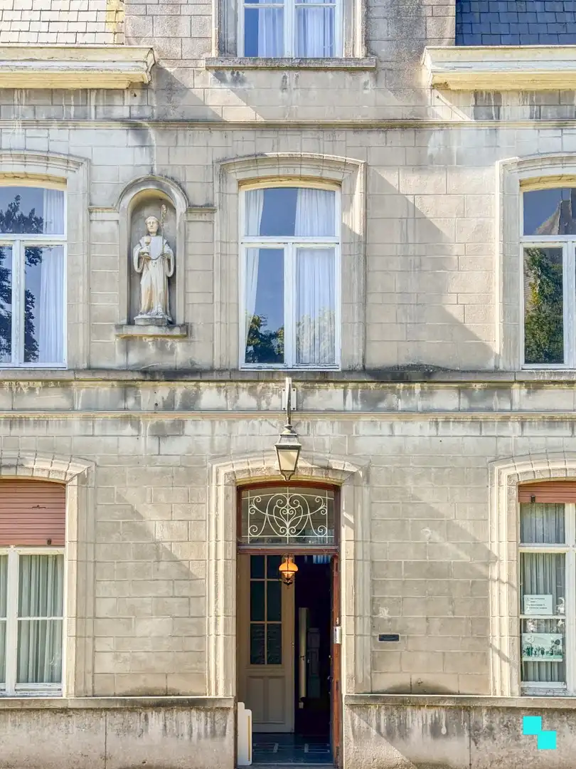 Unieke voormalige dekenij met 703 m² bewoonbare oppervlakte op 2.809 m² in hartje Izegem foto 6