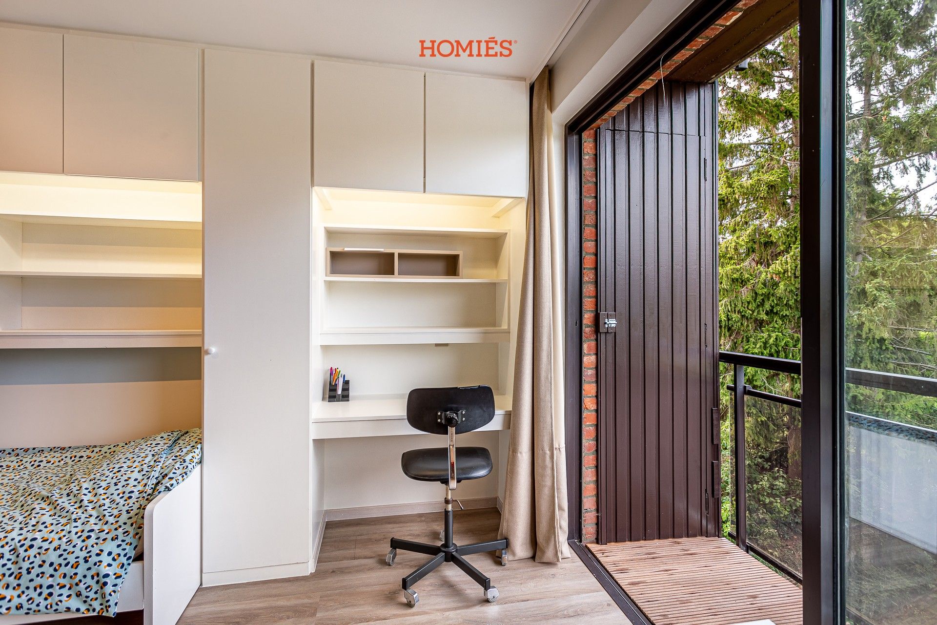 Gerenoveerde studio op strategische locatie foto 4