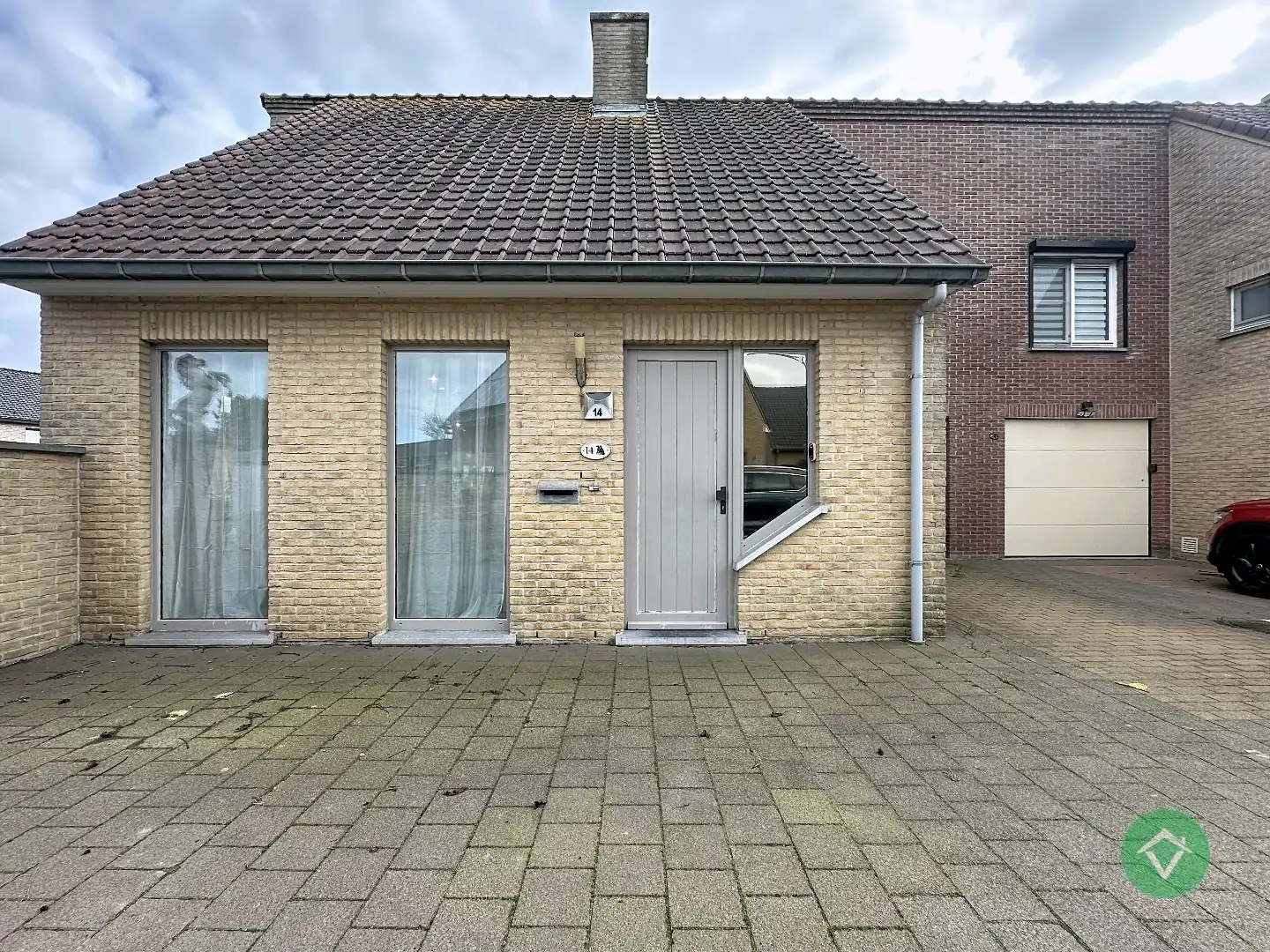 Statige gezinswoning met zonnige tuin, drie slaapkamers en topligging in Leke foto 2