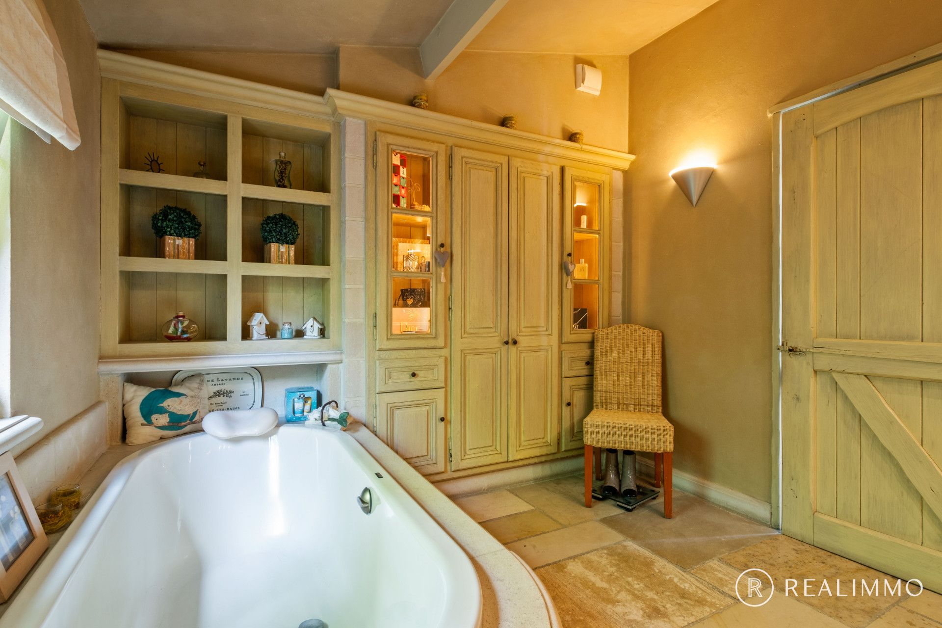Wonen in alle rust op meer dan 1,2 hectare! foto 17