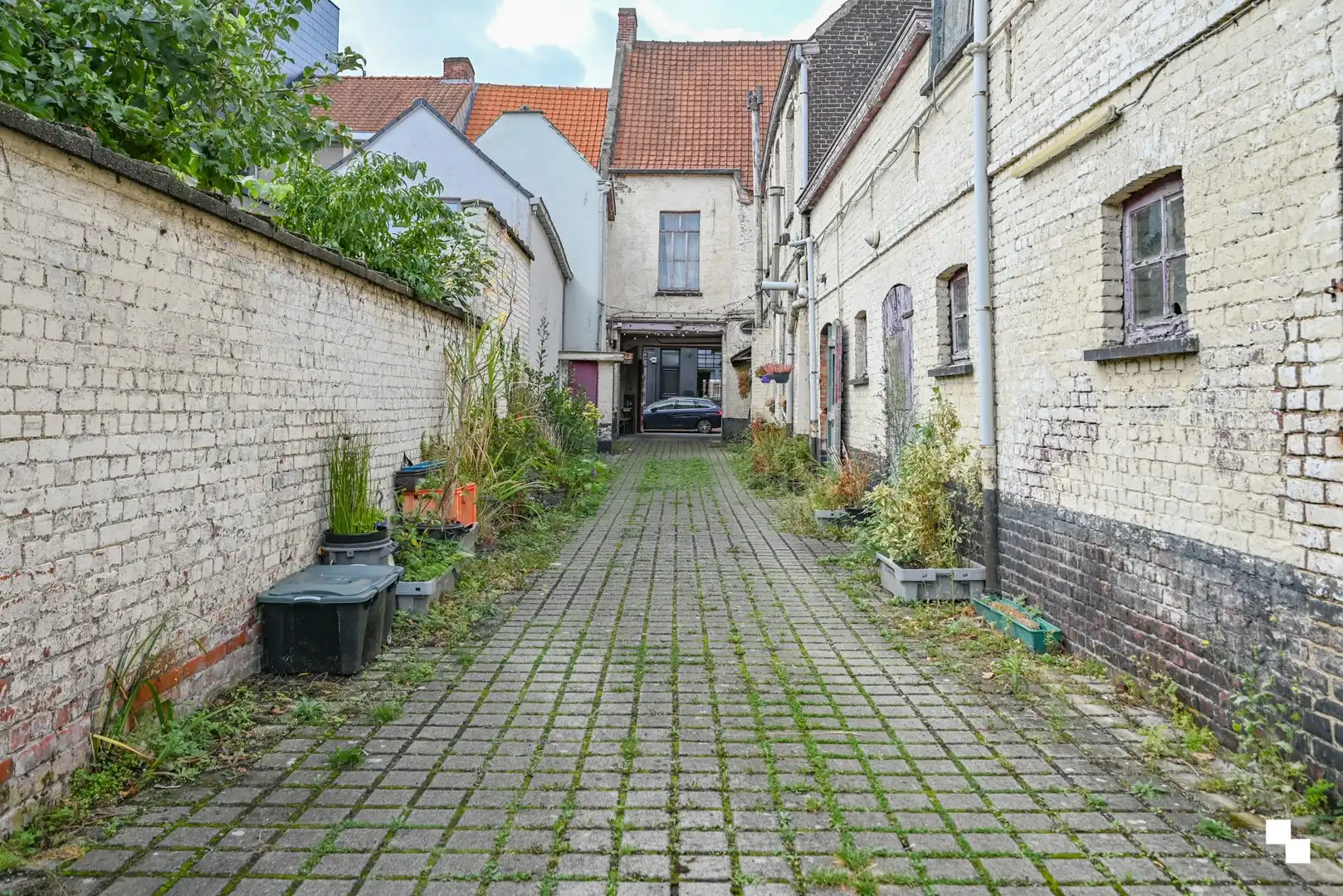 Garagebox (ca. 18m²) gelegen in centrum Izegem foto 7