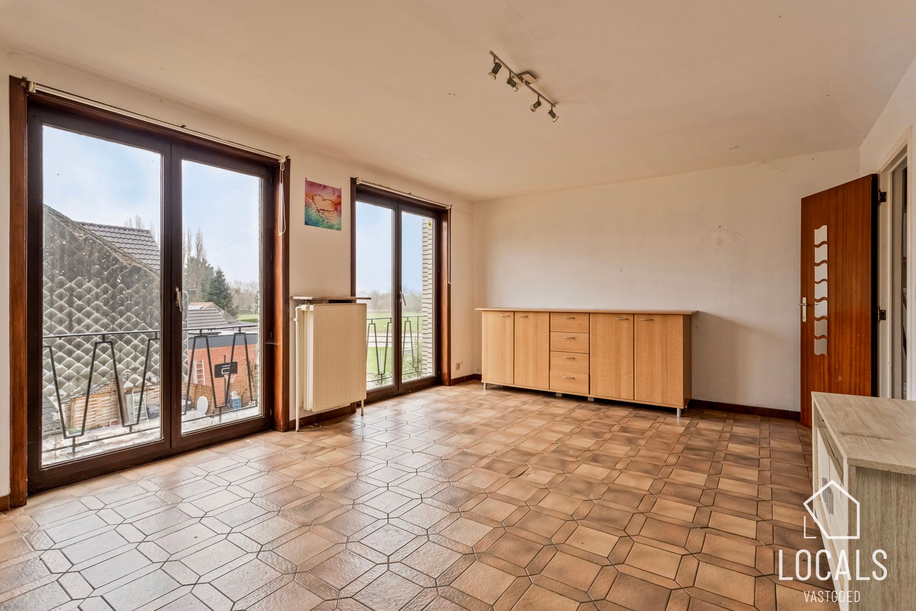 Huis ingericht als 3 appartementen te Denderleeuw foto 22