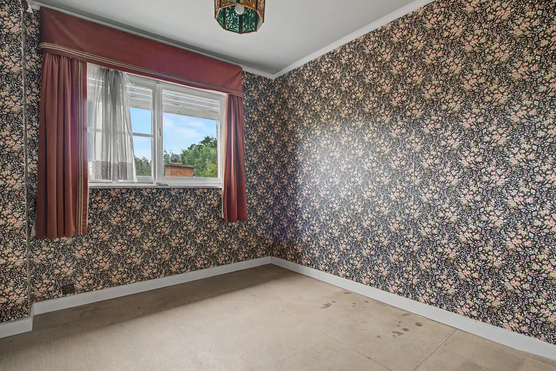Te renoveren halfopen bebouwing op een perceel van 700m² op rustige ligging te Zele. foto 14
