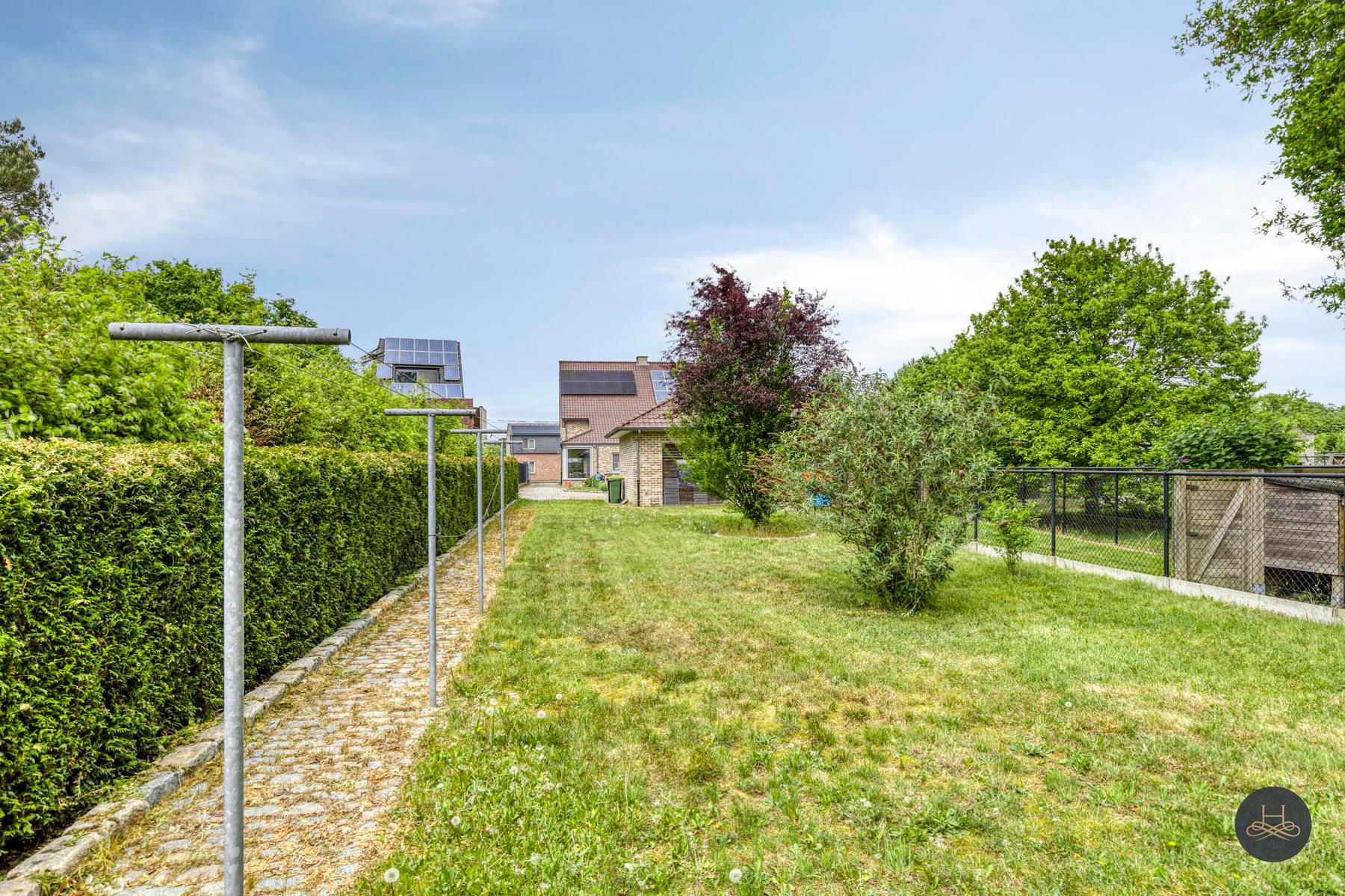 Energiezuinige gezinswoning met grote tuin in groene buurt foto 26