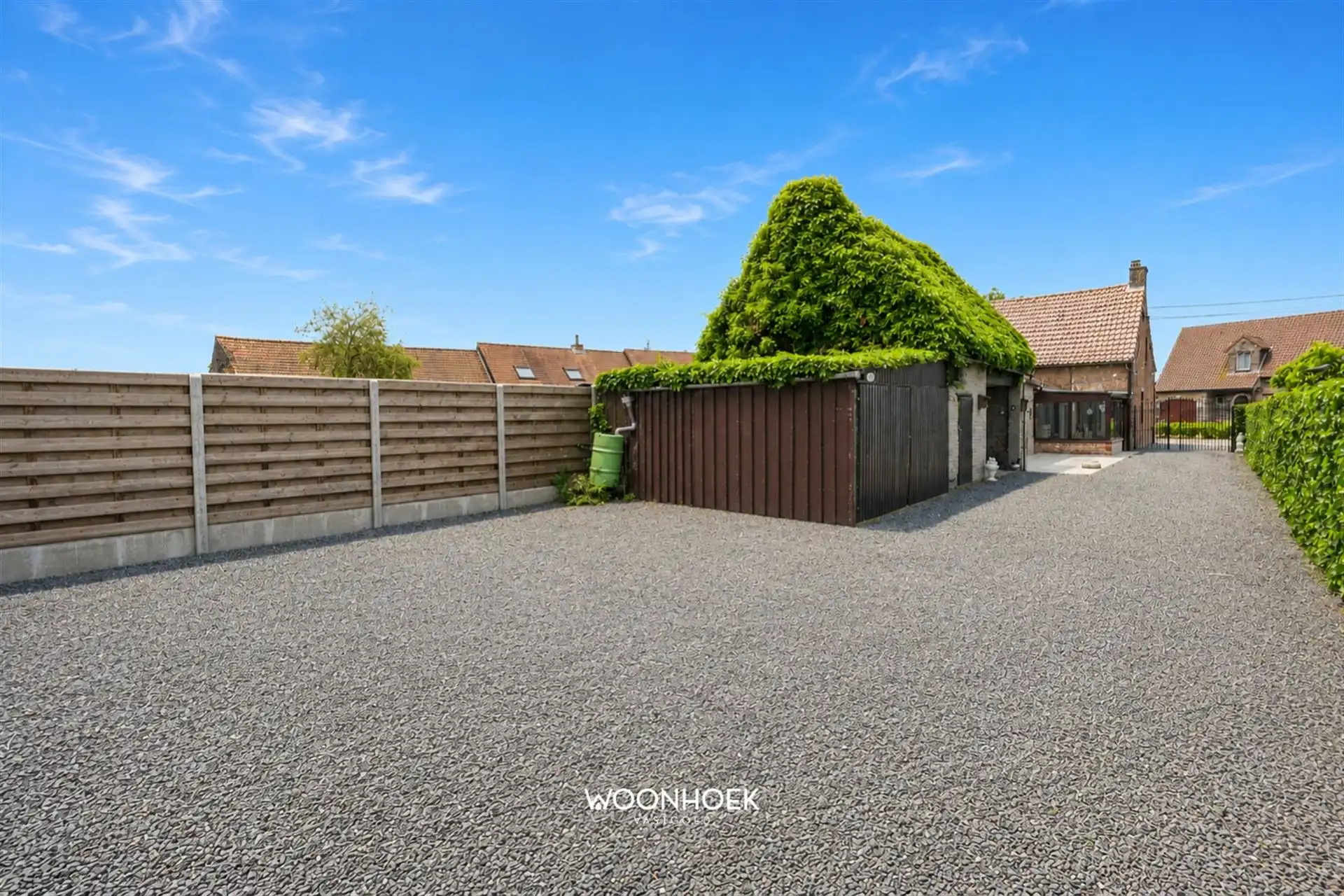 Ruime 3-slpk HOB met garage, veranda en zicht op de velden foto 16