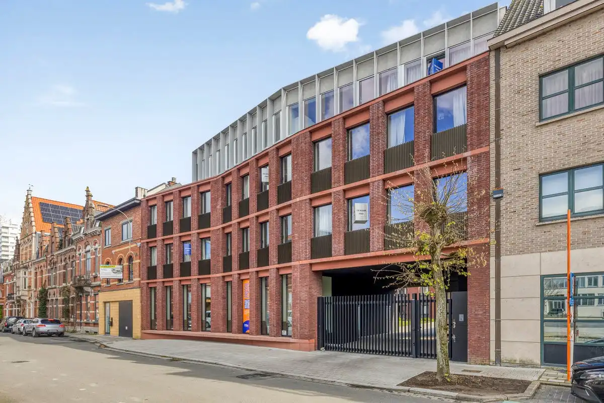 Studentenkamer te koop in centrum Kortrijk! foto 11