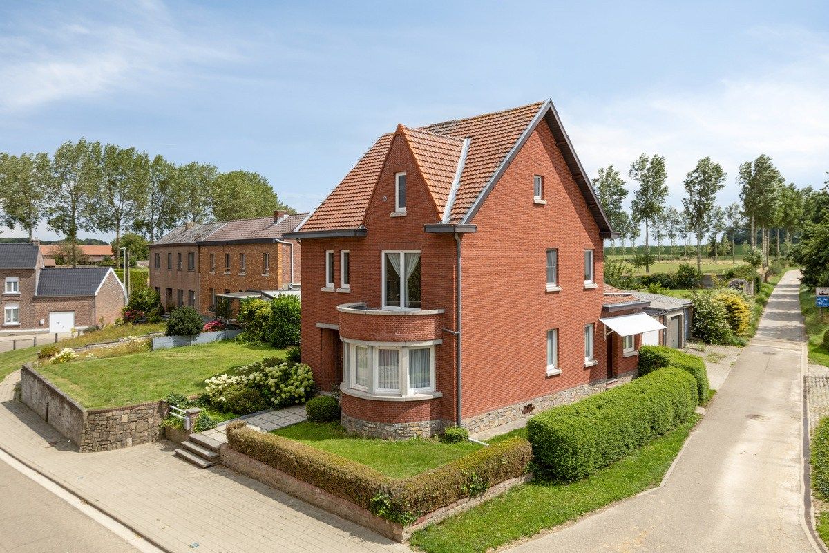 Karaktervolle woning met mooie tuin in het charmante Rutten foto 3