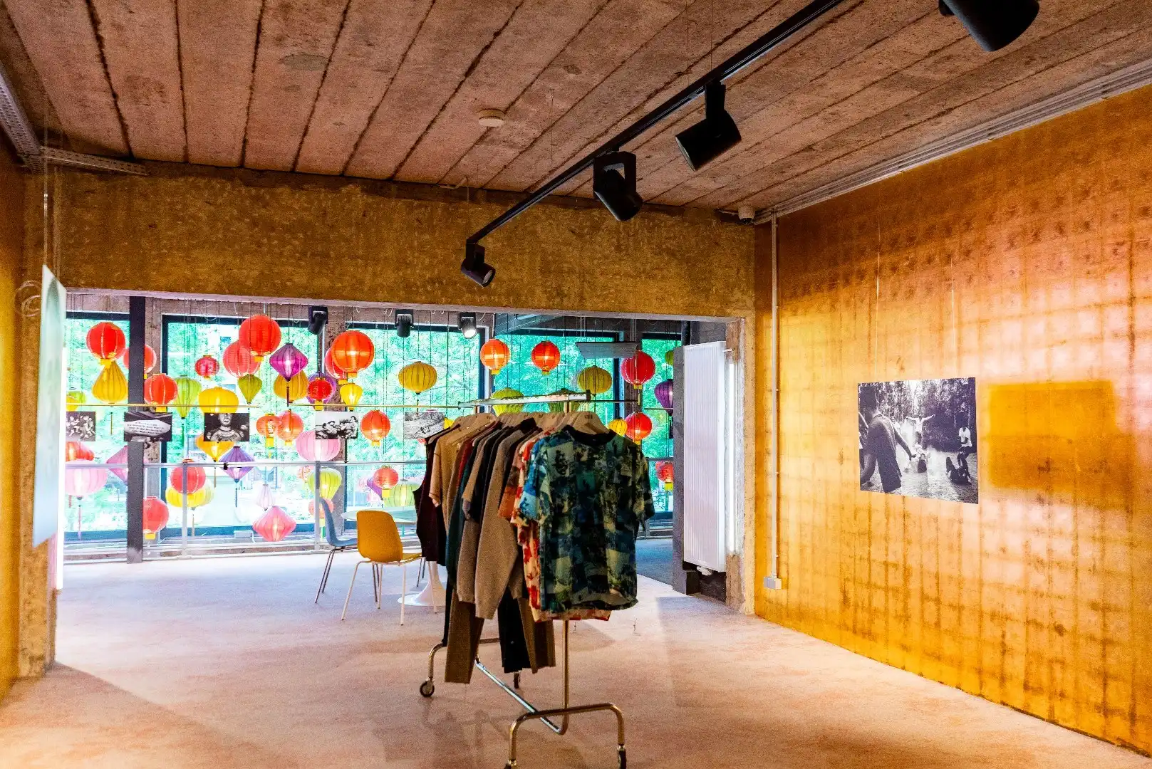 Veelzijdig handelspand in trendy winkelbuurt  foto 7