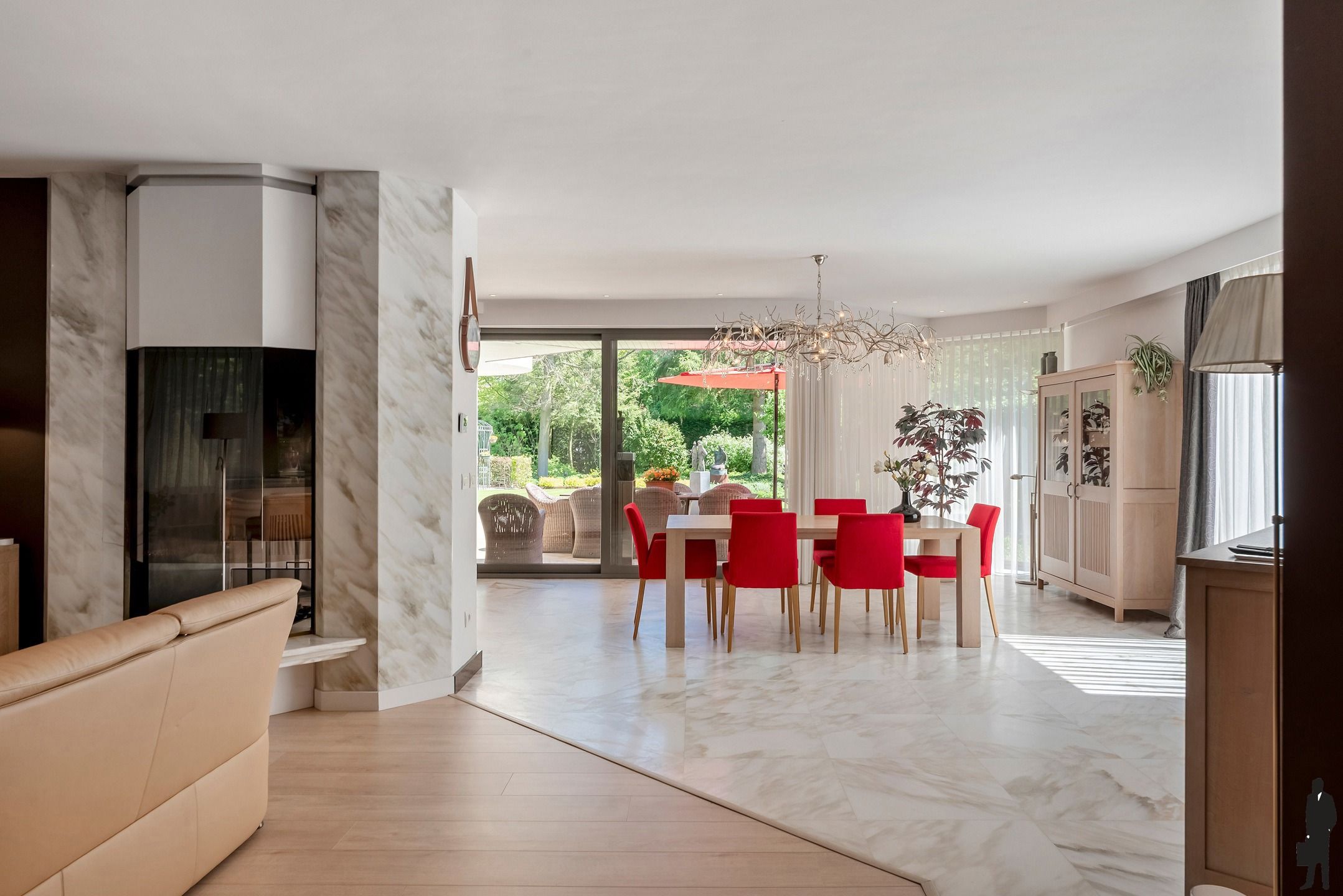 Residentiële villa op hoekperceel van ca. 2.452m² foto 9