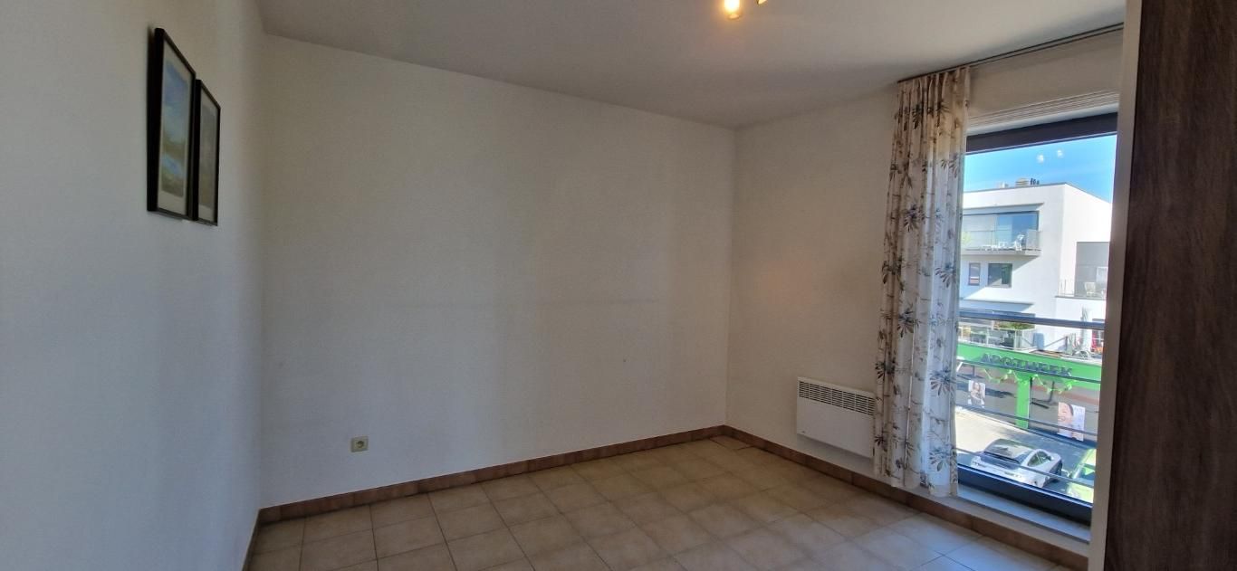 Zonnig APPARTEMENT, hob., 2de.verd., met mooie leefruimten, 2 slpkmrs, aparte kelder en ondergrondse autostaanplaats,  foto 14