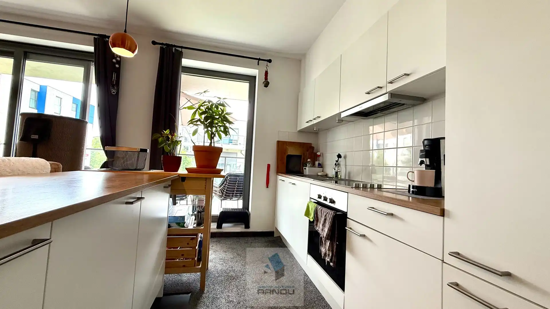 Comfortabel appartement met 2 slaapkamers, zonnig terras, privatieve autostandplaats en lateraal Leiezicht foto 8