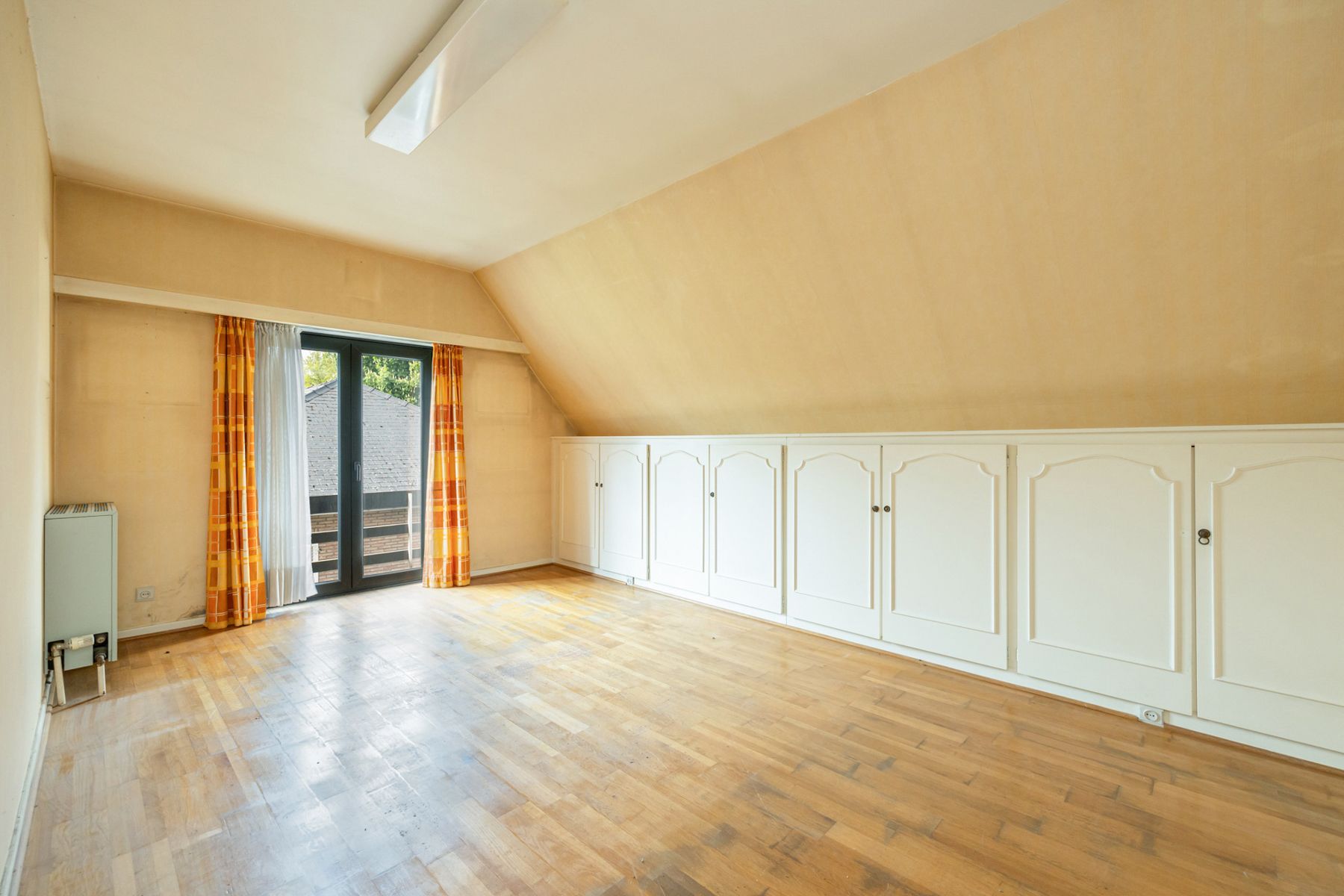 Gezinswoning in Brasschaat met tuin en dubbele garage foto 9
