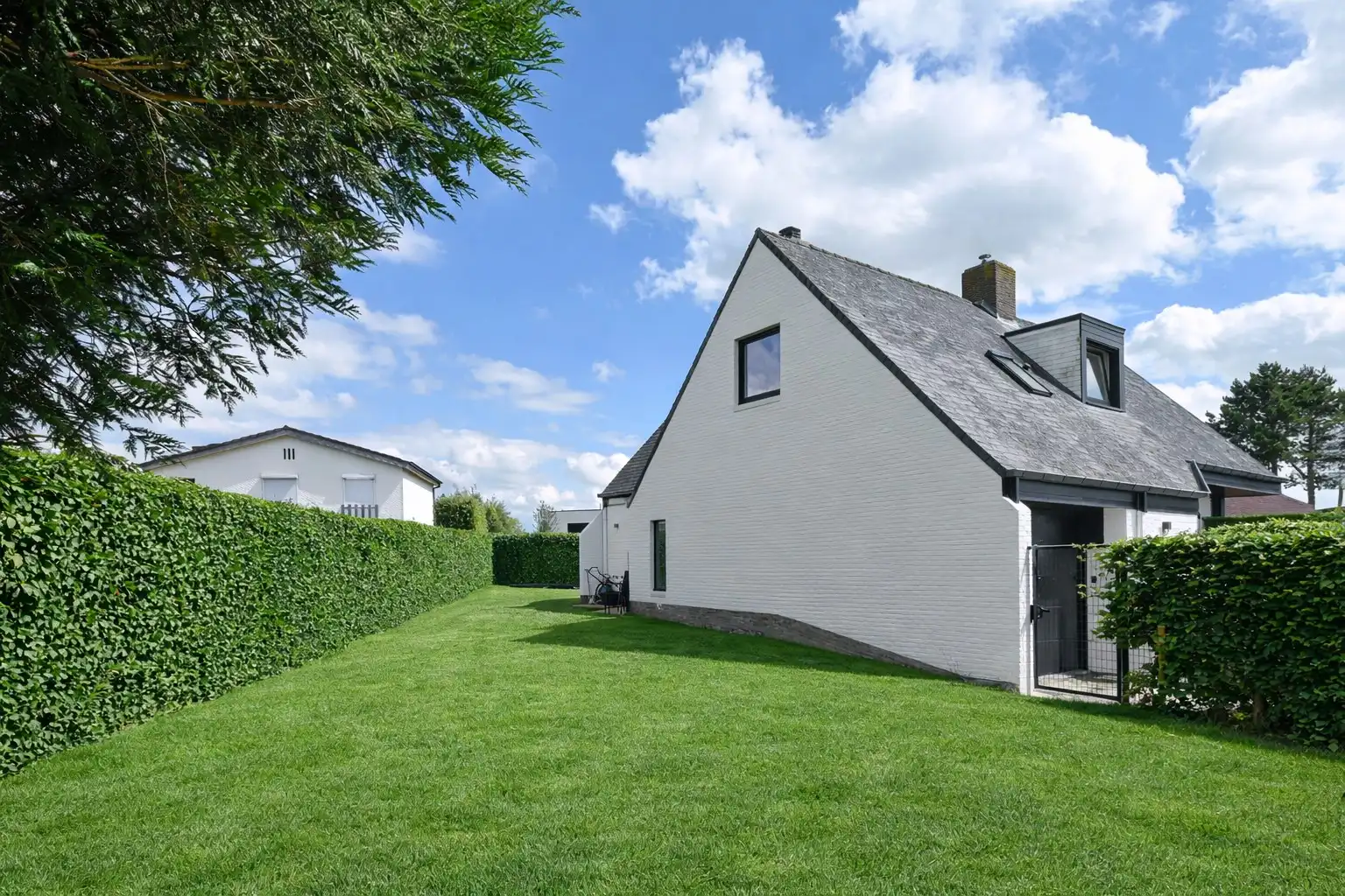 Residentieel gelegen alleenstaande villa te Knokke foto 20