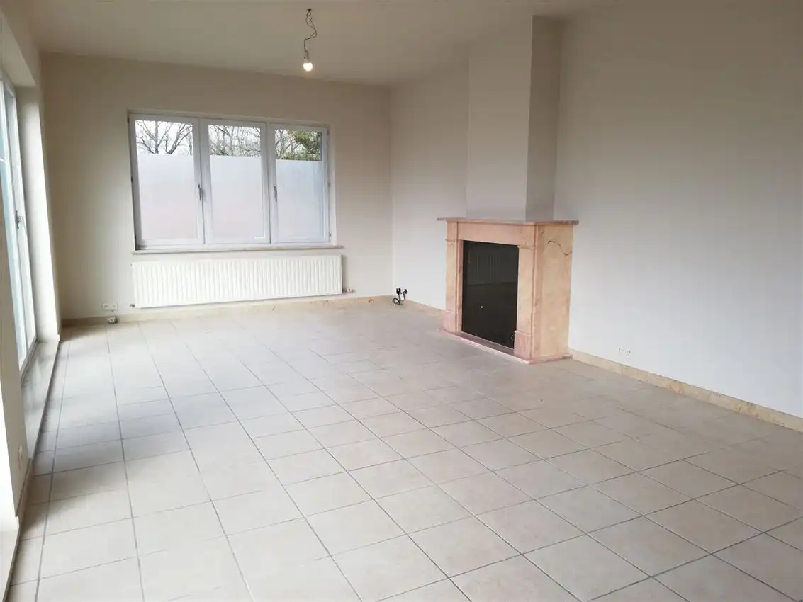 Heel licht en tof appartement met veel ruimte  foto 4