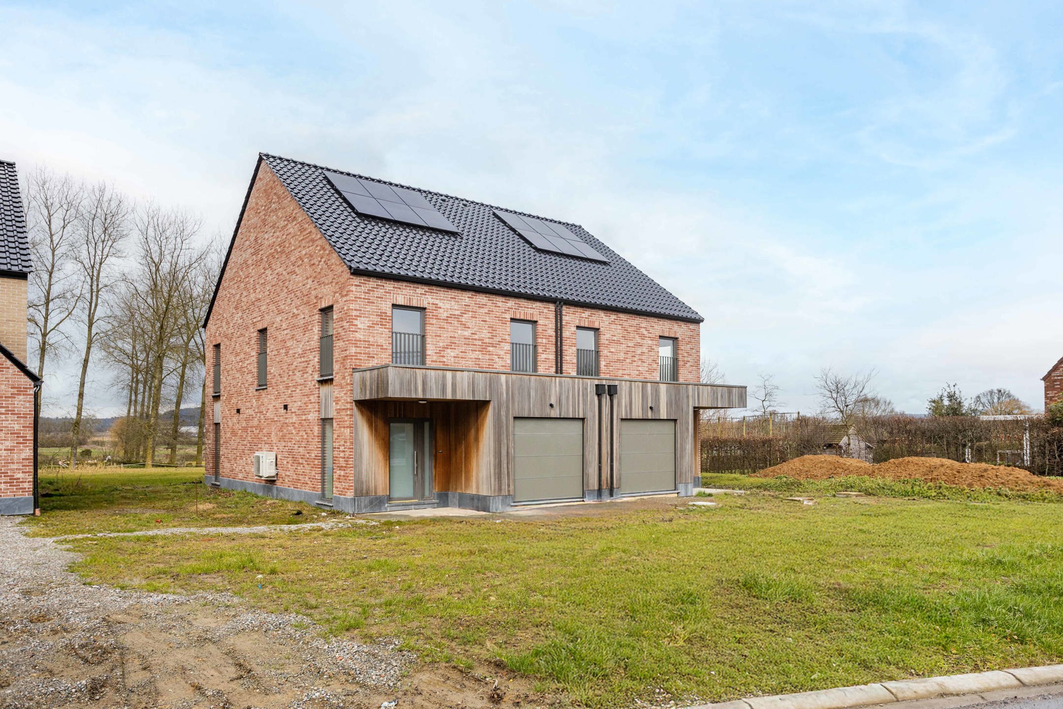 Prachtige nieuwbouwwoning omringd door groen en natuur. foto 35