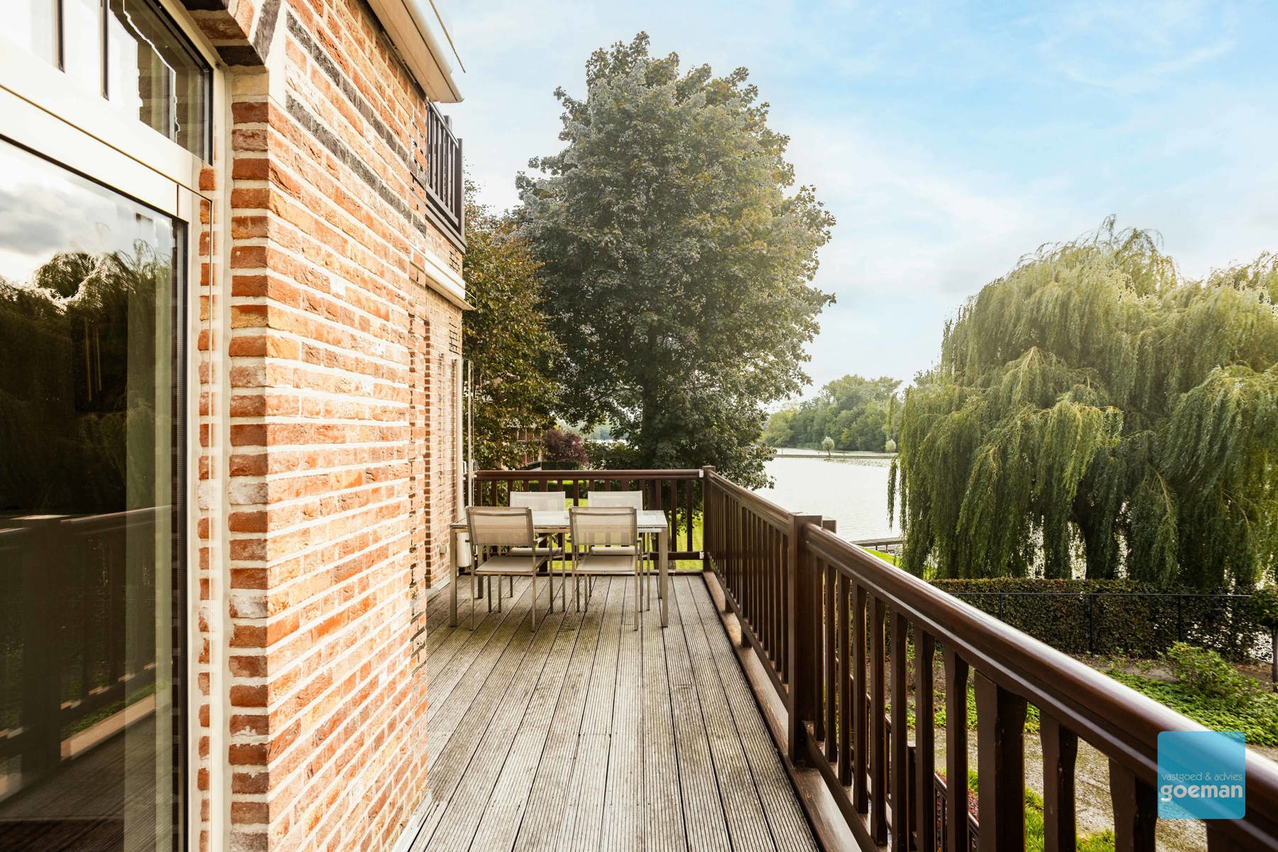 TE KOOP IN BERLARE: Luxueus appartement met adembenemend zicht op het Donkmeer – Berlare foto 4