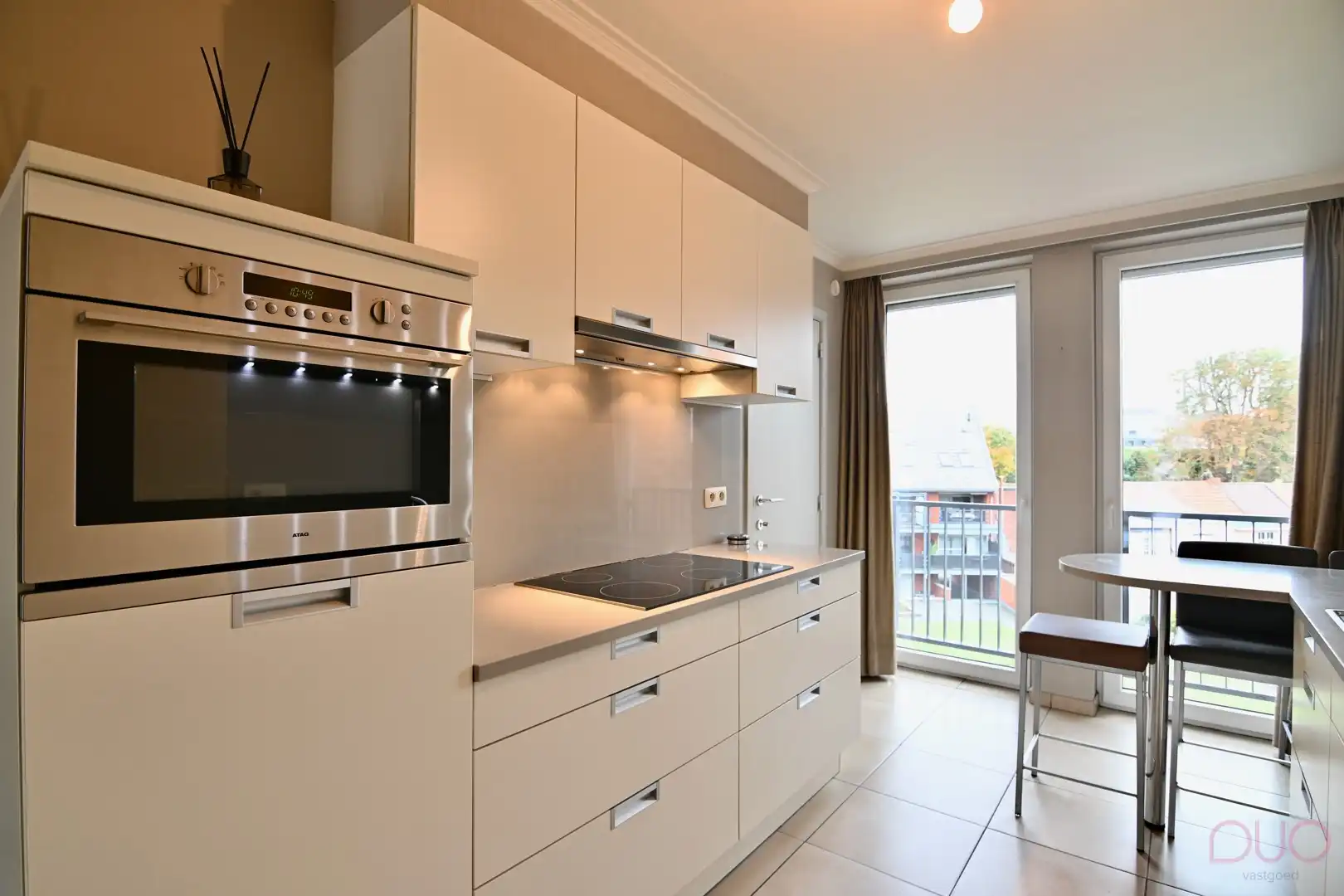 Modern appartement met twee slaapkamers en autostaanplaats foto 5