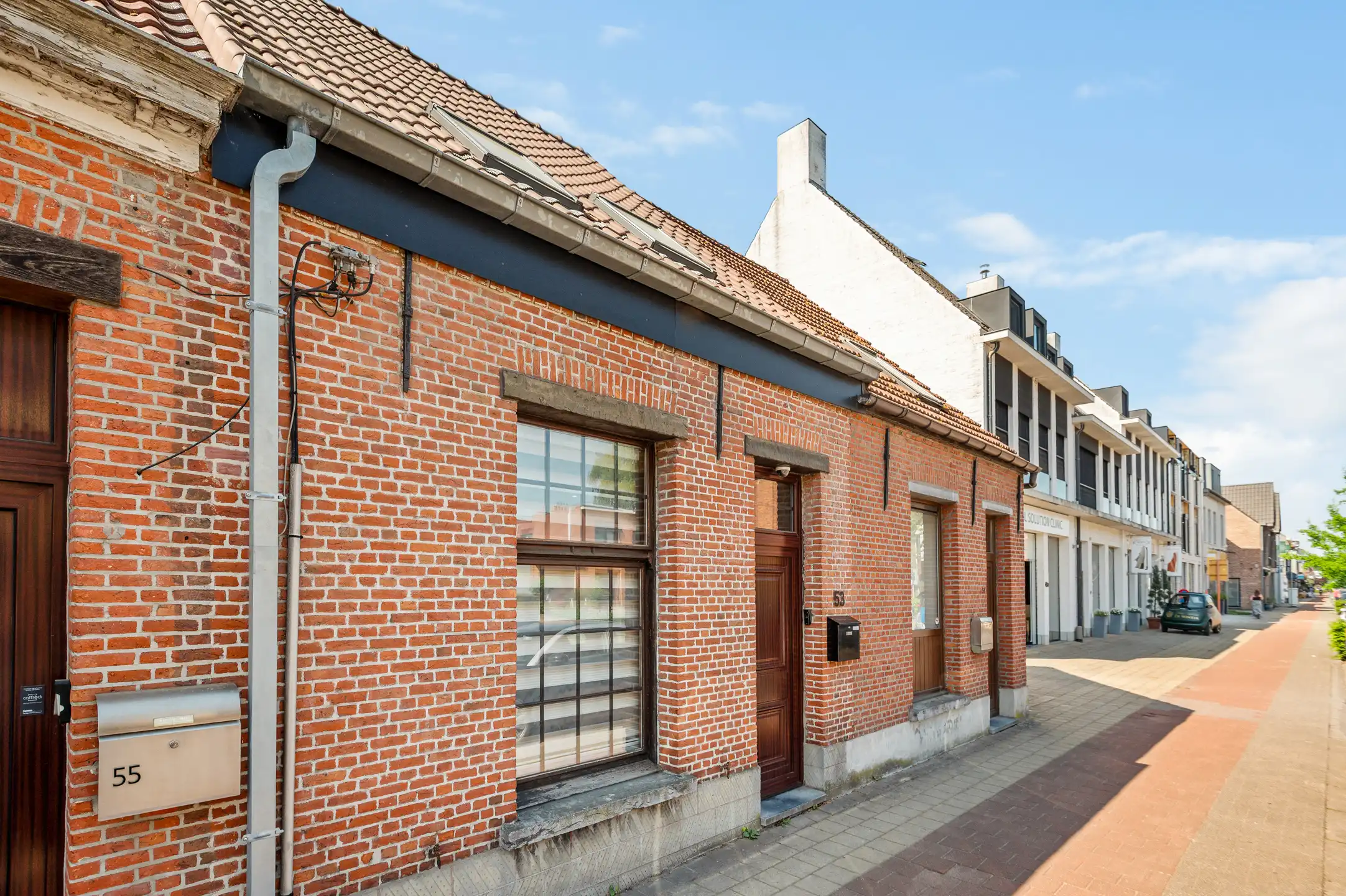 Instapklare rijwoning in het centrum van 's Gravenwezel. foto 22