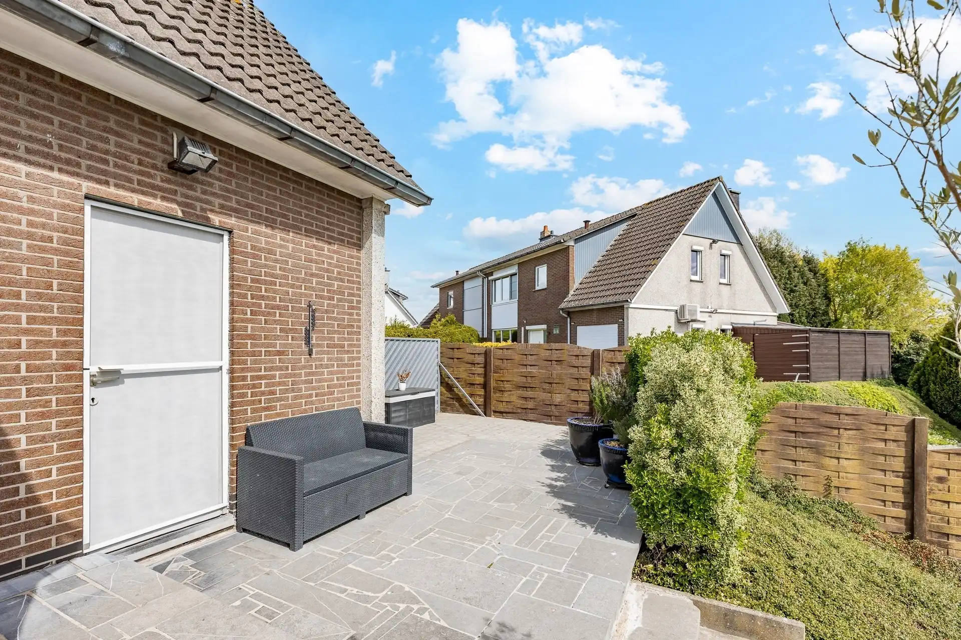 Zeer mooie halfopen bebouwing in rustige woonwijk te Welle foto 28