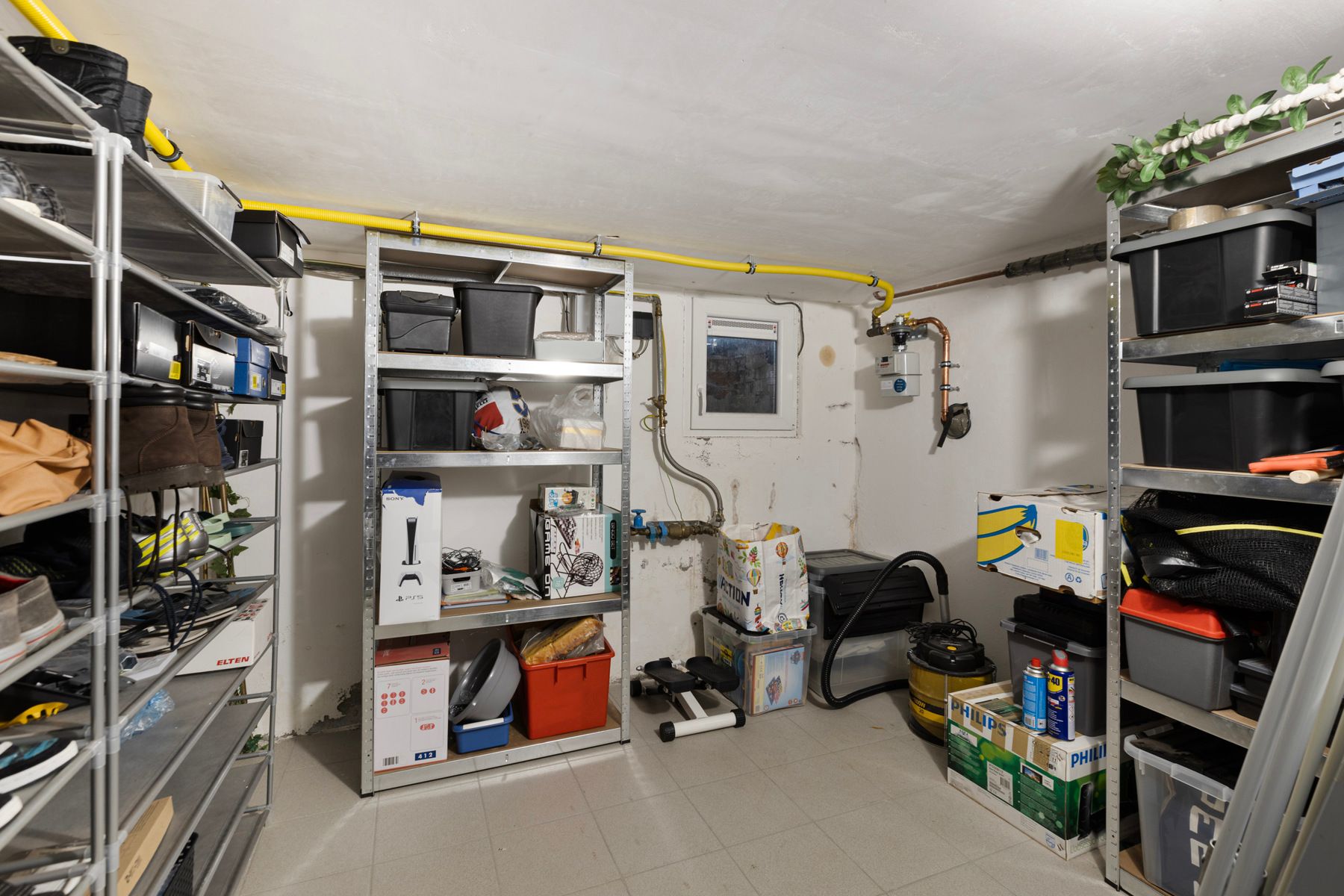 Ruim en stijlvol familiehuis, 4 Slaapkamers, grote tuin.  foto 31