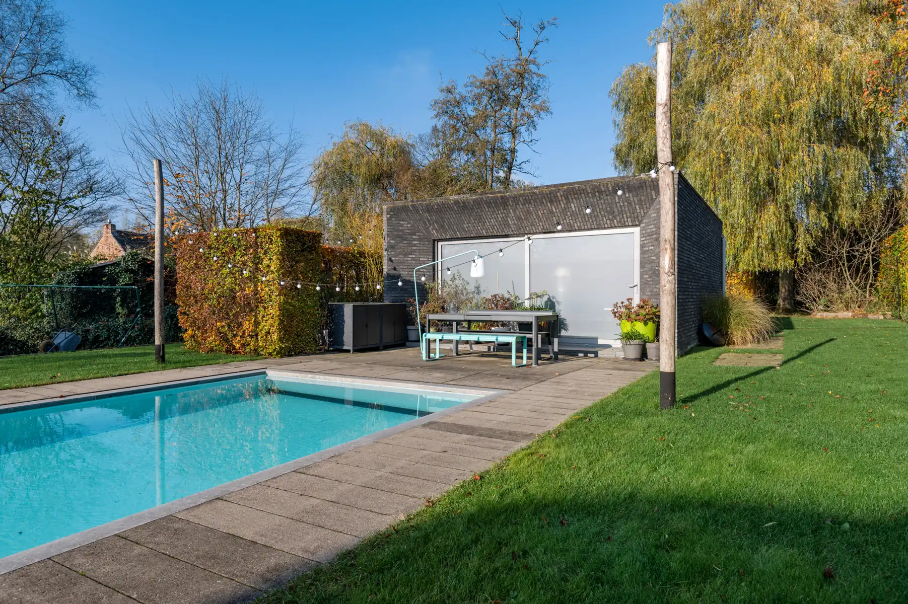 Moderne villa in een doodlopende straat vlakbij het centrum foto 27