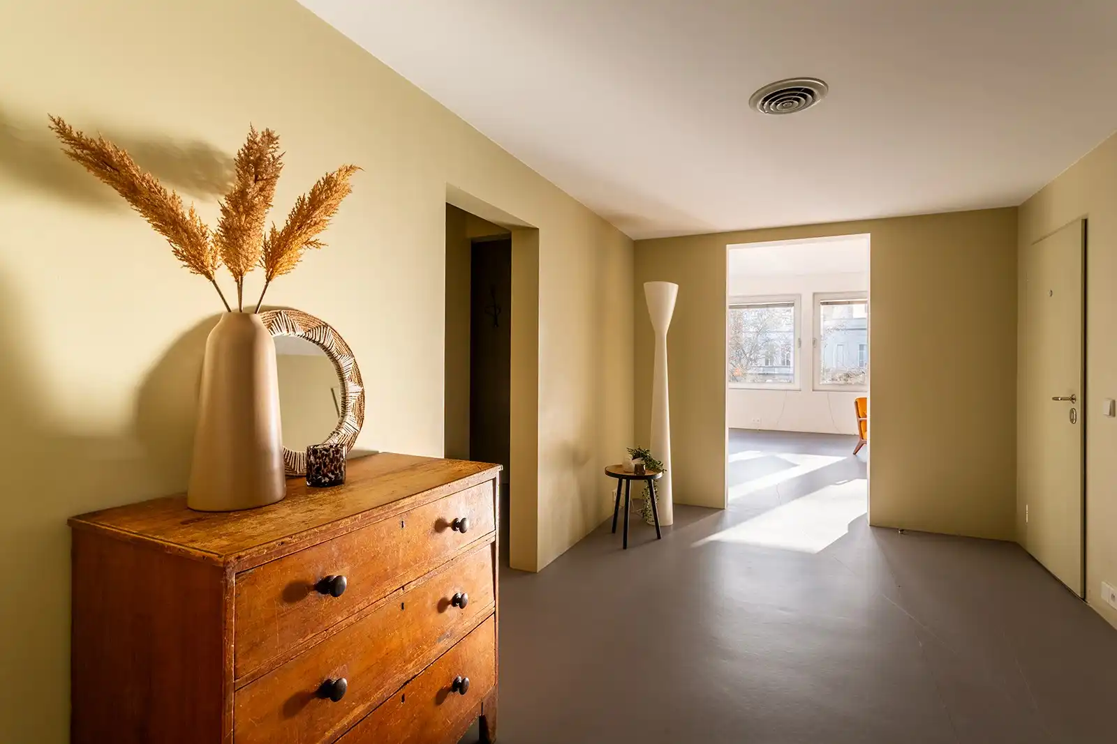 Architecturale parel met een zee van ruimte foto 28