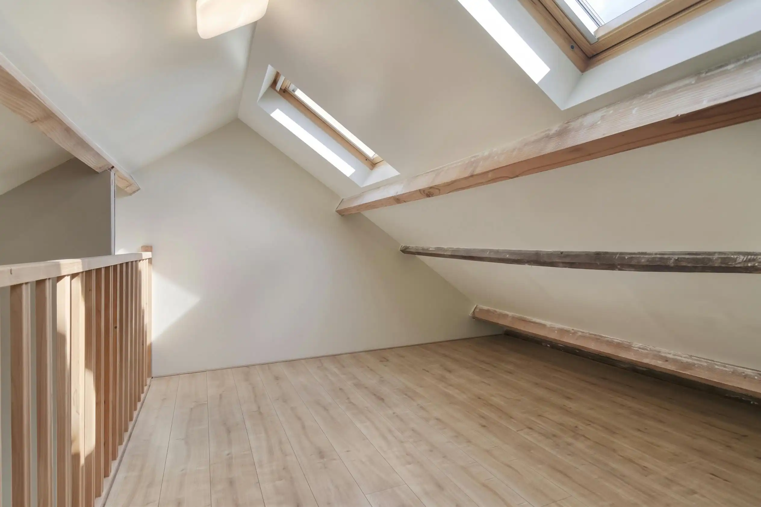 Instapklaar huis te koop met 2 slaapkamers in de Ieperstraat in Poperinge foto 11