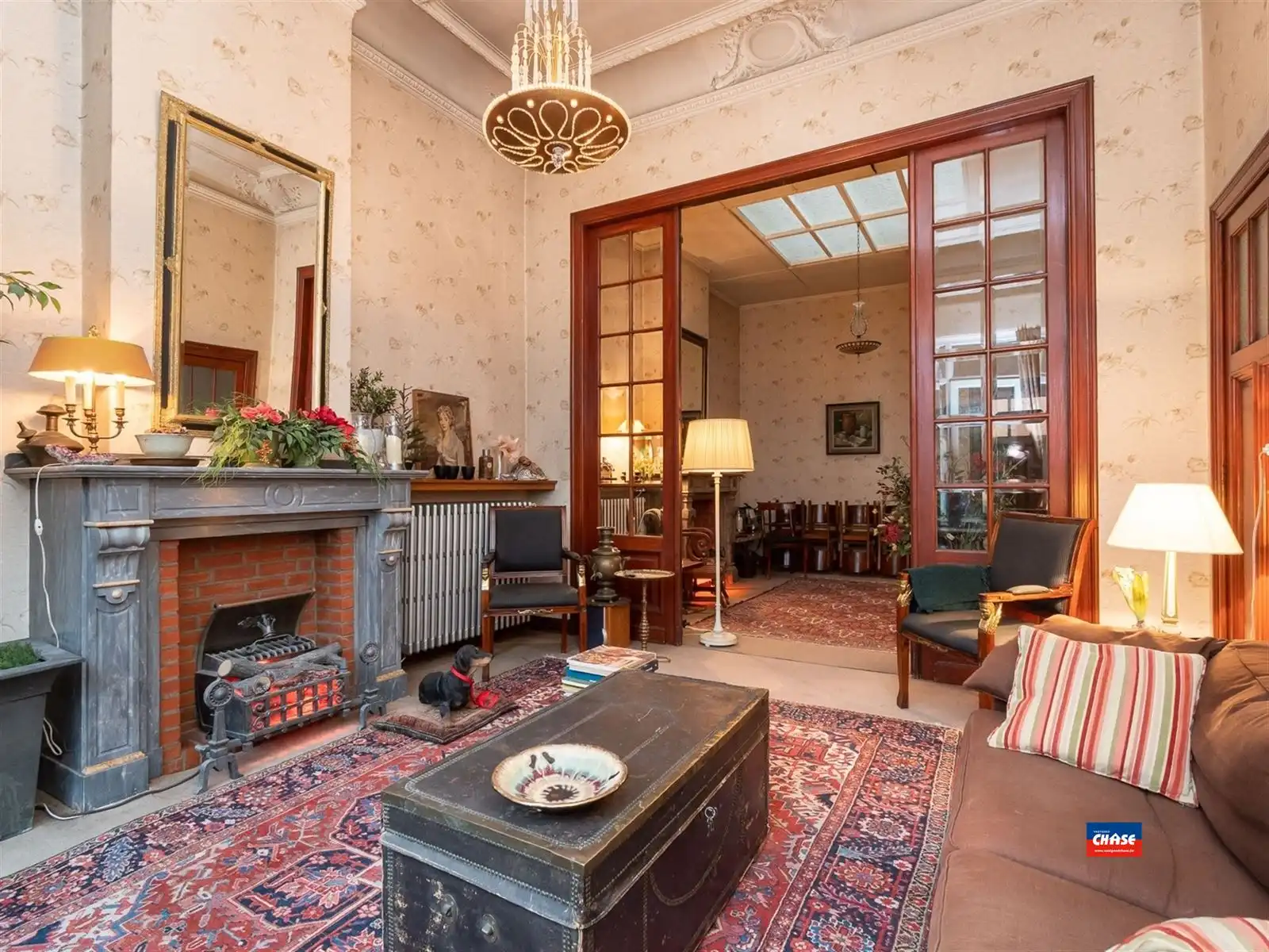 Handelshuis met 7 slaapkamers en tuin foto 3
