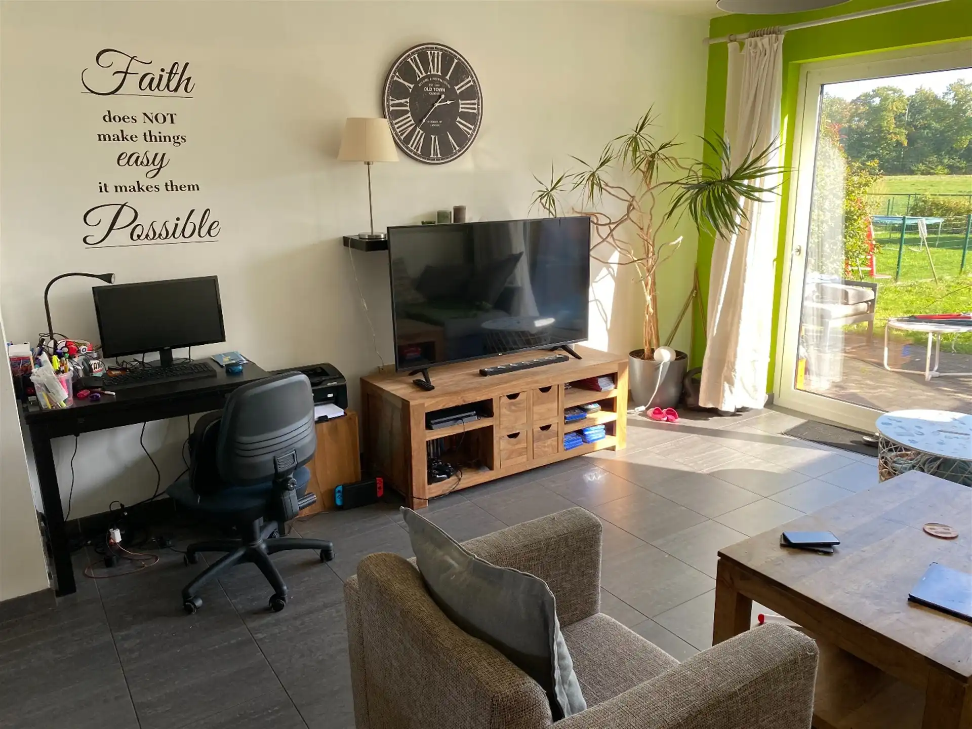 Gunstig gelegen ruime woning met onderhoudsvriendelijke tuin. foto 5