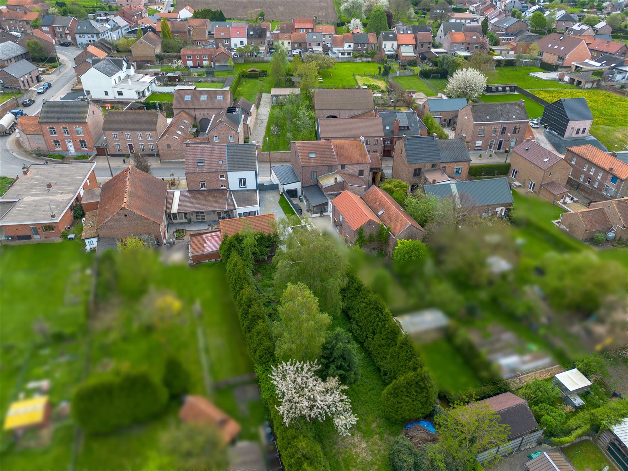 VOLLEDIG GERENOVEERDE EN INSTAPKLARE WONING MET 3 SLKS IN HET LANDELIJKE ATTENHOVEN foto 6