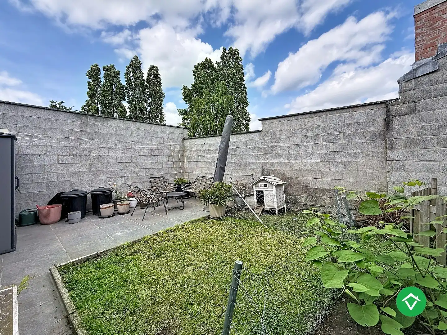 Woning met twee slaapkamers en tuin te Eernegem foto 9