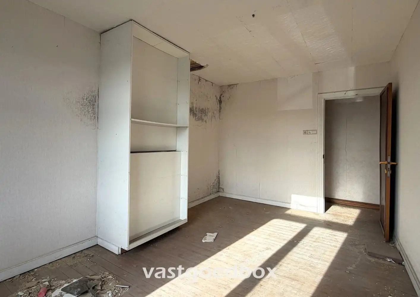 Voormalig handelshuis met veel potentieel, te Ingelmunster foto 19