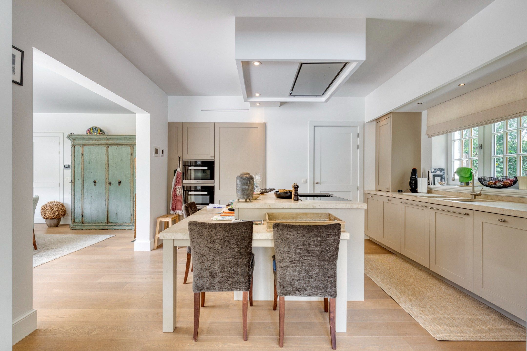 Luxueuze en stijlvolle villa in Engelse Cottage stijl met verwarmd zwembad gelegen in het Zoute. foto 6