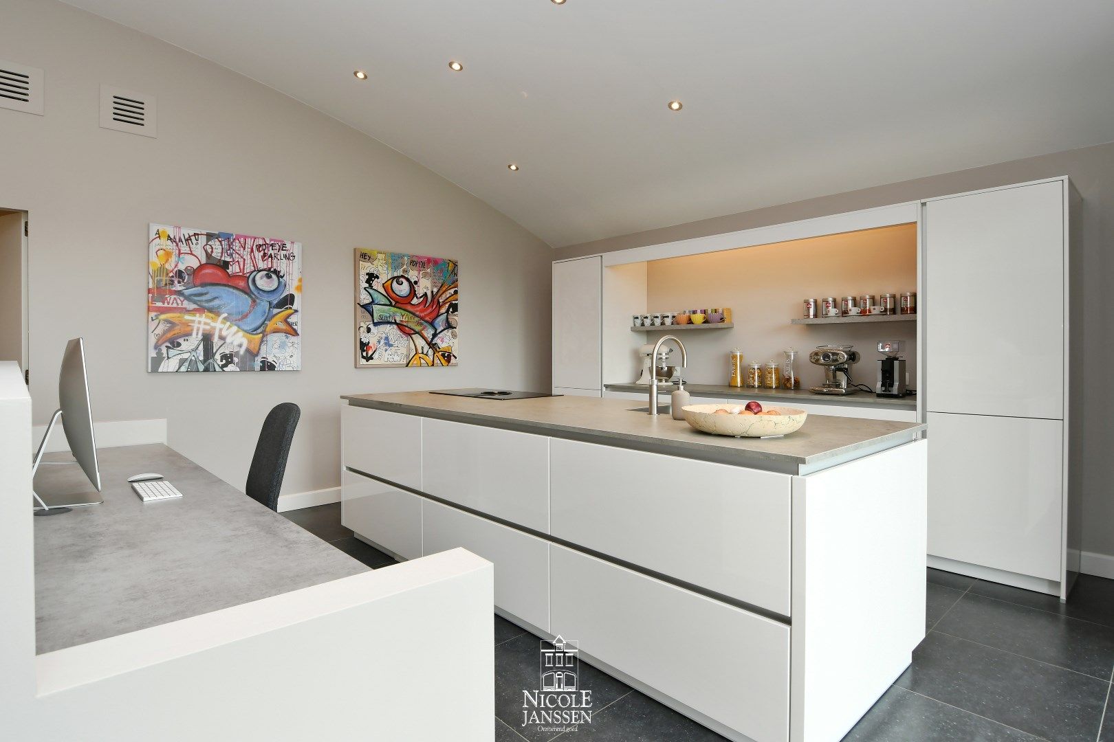 Appartement met kelderberging en twee autostandplaatsen te koop in Maaseik foto 17
