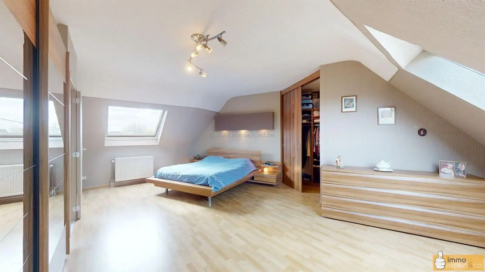 TERNAT : Duplex appartement 129m² in centrum met gesloten garage. foto 14