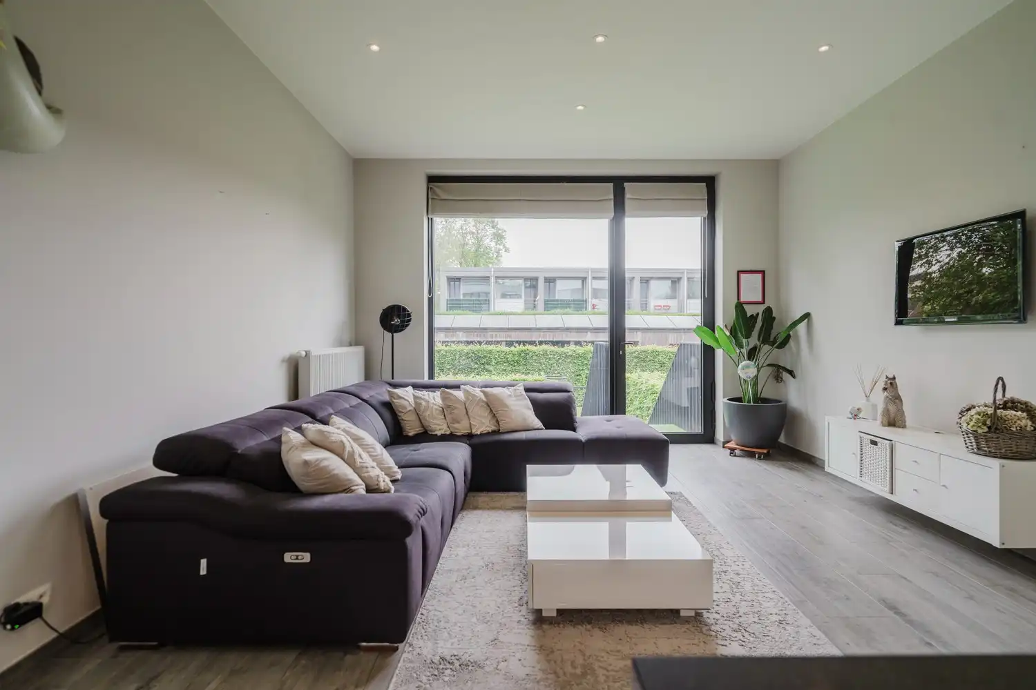 BIJZONDERE LOFT MET PRIVÉTUIN EN ZWEMBAD foto 7