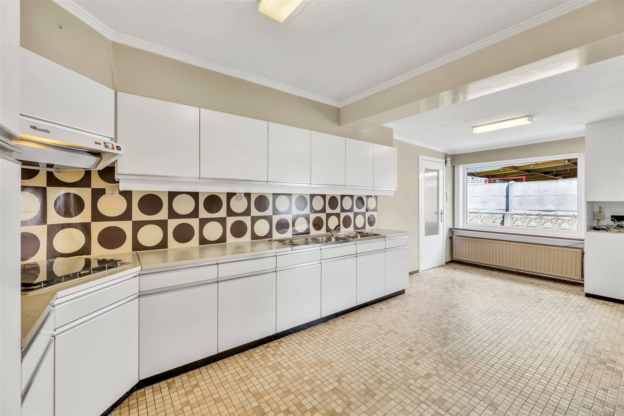 GEZELLIGE WONING MET 3 SLAAPKAMERS EN RUIME TUIN IN BERINGEN CENTRUM foto 9