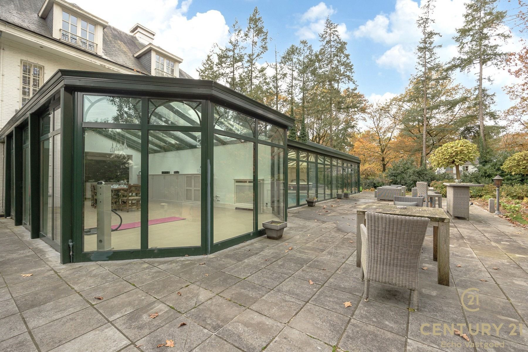 Imposante villa met wellness en binnenzwembad op ca 4950m² foto 30